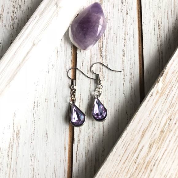 Handmade Jewelry - Teardrop Gem Earrings